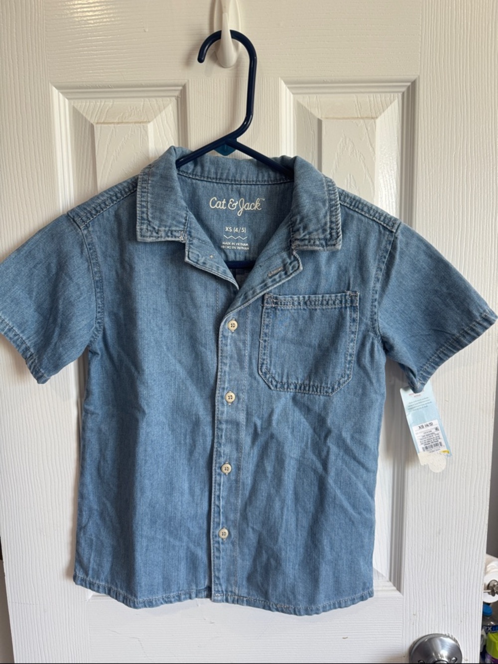 Cat & Jack Light Blue Short Sleeve Denim Shirt